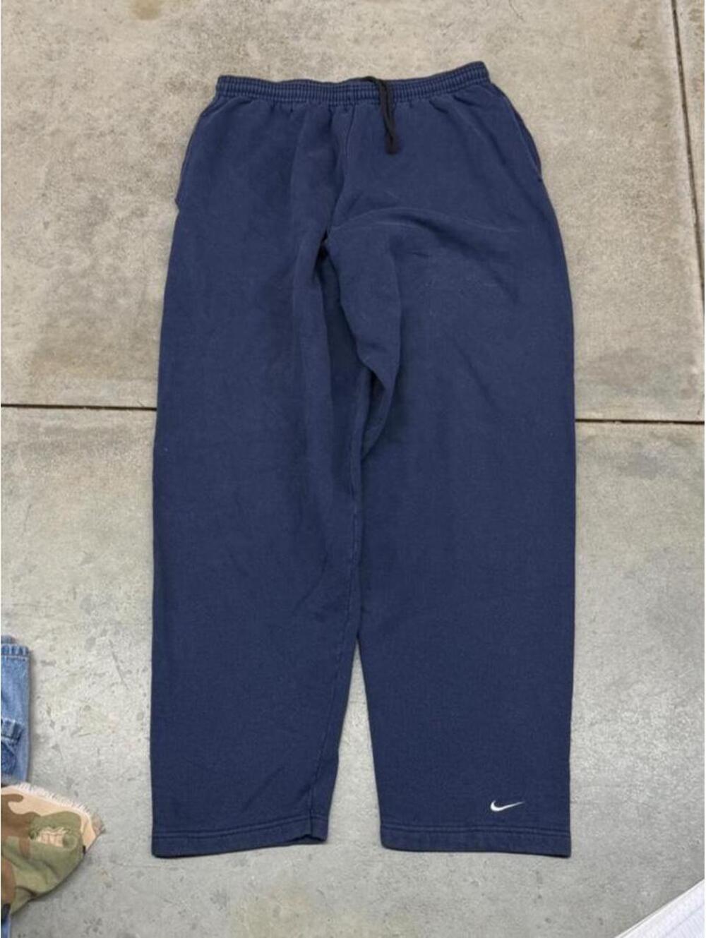 vintage nike navy and white small swoosh relaxed baggy fit sweatpants size xxl